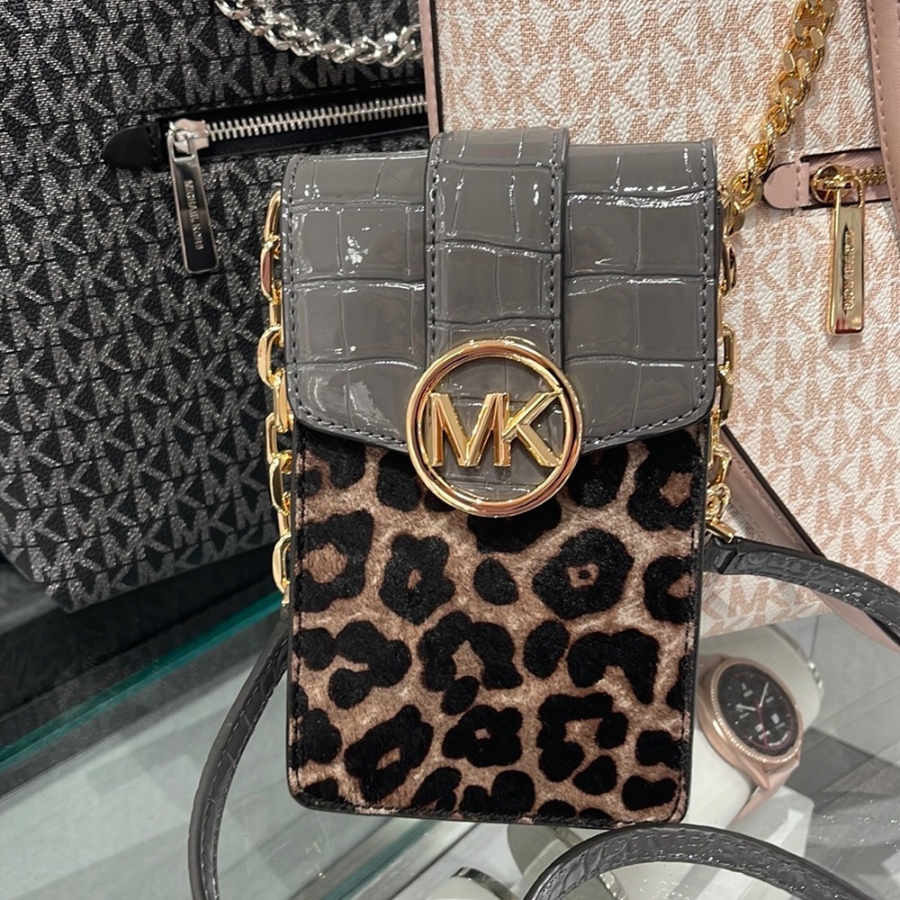 Michael Kors Carmen Small NS Phone XBODY HairCalf 
HTHR Gray Multi